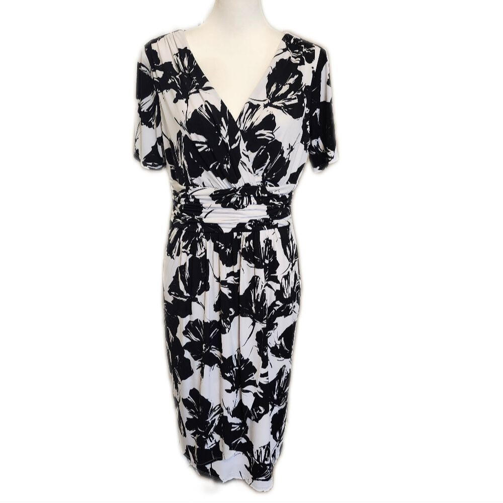 Evan Picone dress white with black flowers v-neck ruched waist - 10